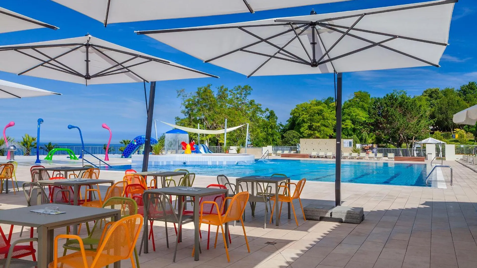 مكان تخييم Happy Camp Mobile Homes In Valamar Camping Lanterna بوريتش