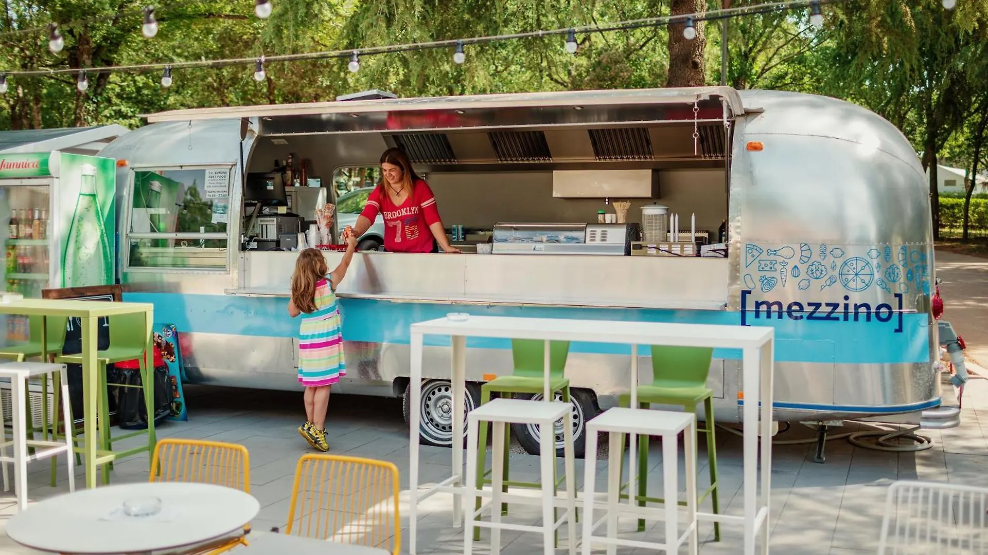 مكان تخييم Happy Camp Mobile Homes In Valamar Camping Lanterna بوريتش